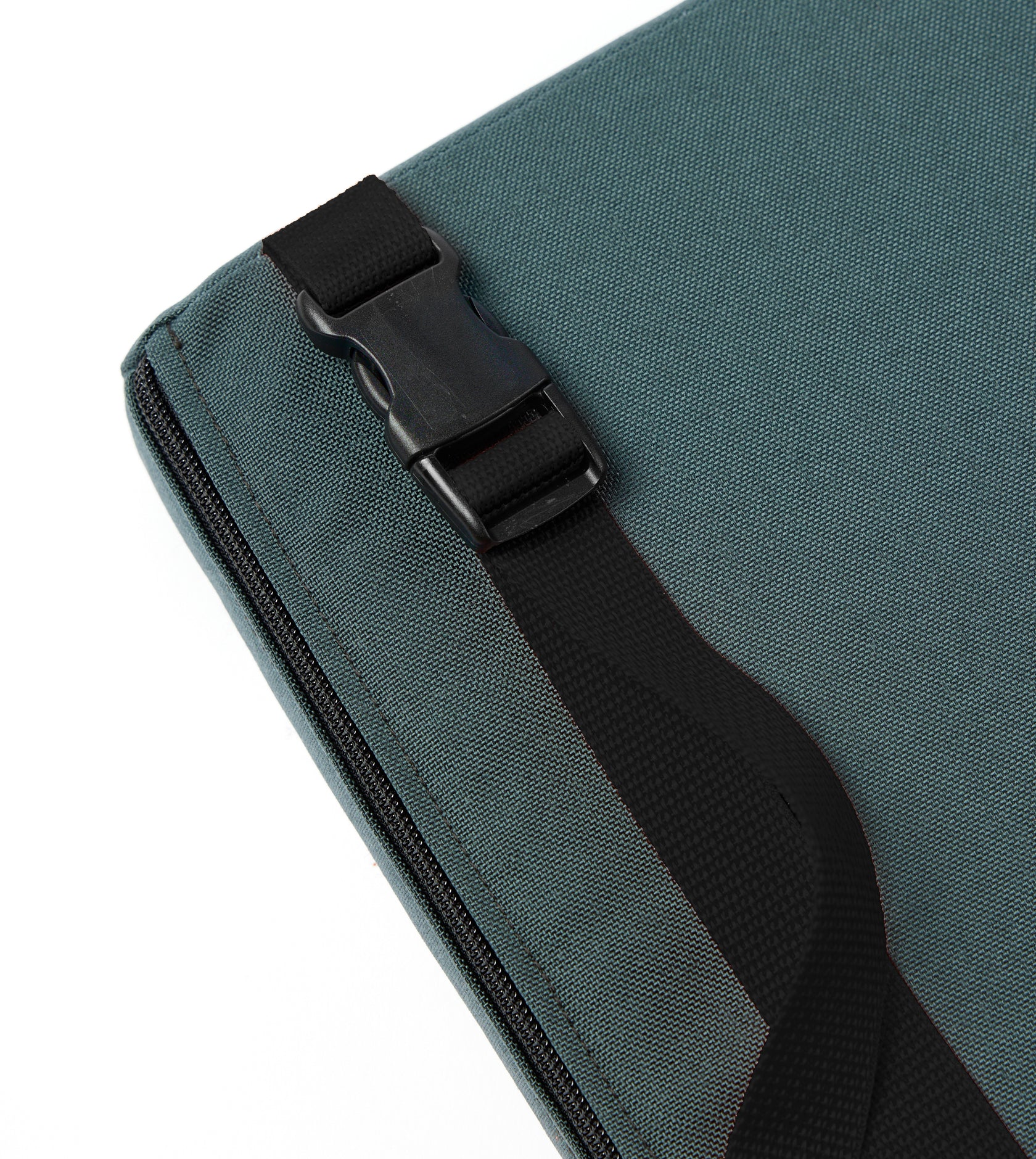 USMade Hüga Heated Cushions in Steel Grey Cordura®/White